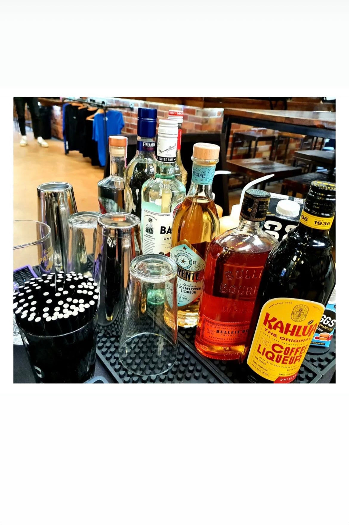 Hello Spring Sip & Glaze Cocktail & Pottery Painting Evening